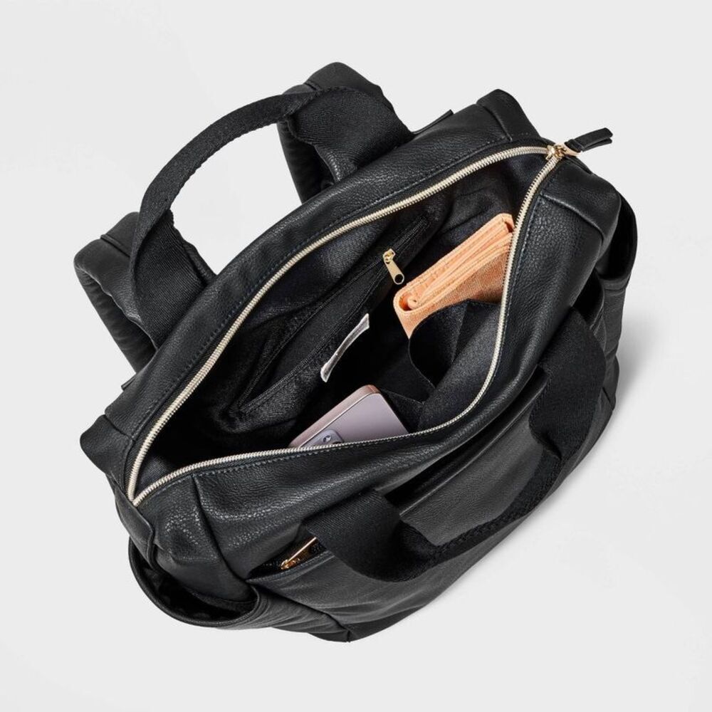 Open Box - Universal Thread - Square Convertible Backpack - Universal Black - Picture 4 of 4